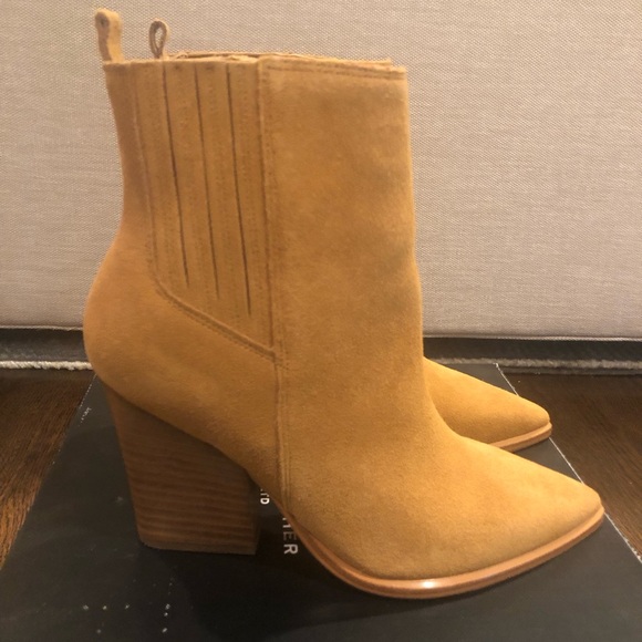 Marc Fisher LTD Women’s Mariel Bootie. Size 6. Cognac. - Picture 7 of 11